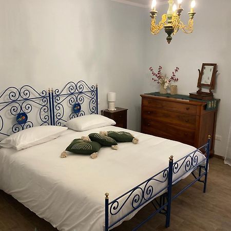 Casa Vacanze Il Borgo Gubbio Buitenkant foto